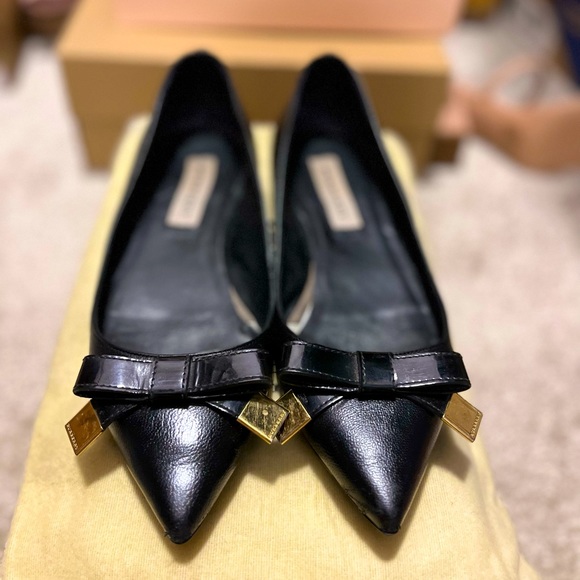 Authentic Burberry Flats - Picture 5 of 6